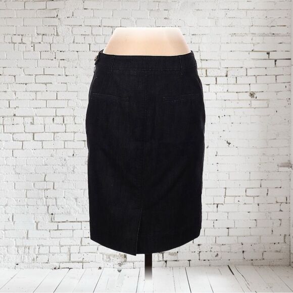 Lilly‎ Pulitzer Denim Skirt - Picture 5 of 7